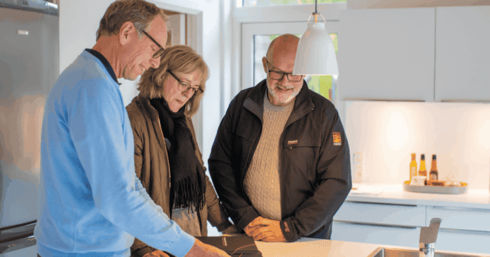 udstilling-ude-sommerhus