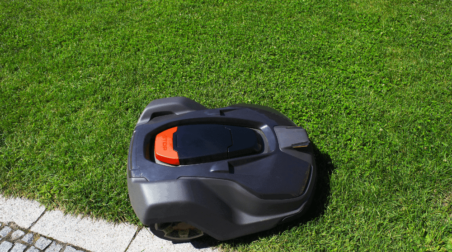 Derfor skal du have en robotplæneklipper