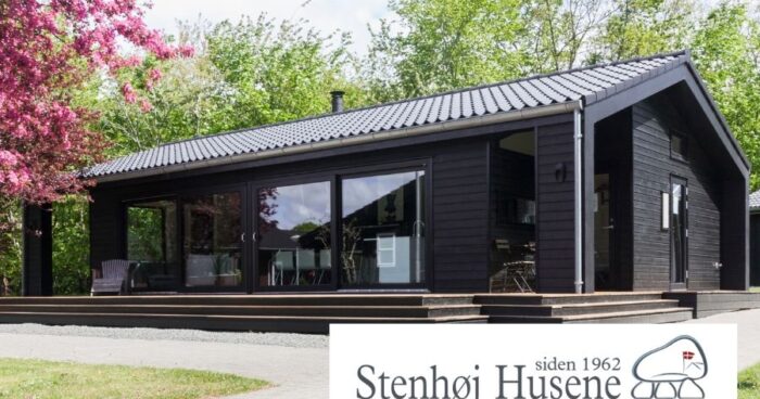 udstilling-ude-fritidshus-blackline-stenhøj-husene-01